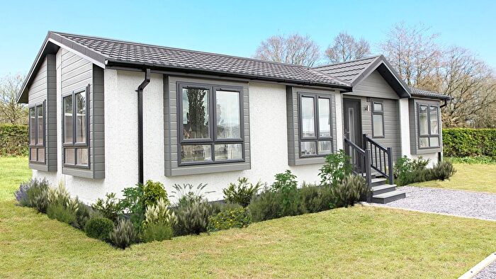 2 Bedroom Park Home For Sale In Merry Hill Country Park, Honingham, Norwich, NR9