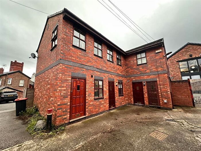 1 Bedroom Apartment To Rent In High Street, Neston, CH64