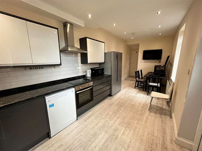 6 Bedroom Terraced House To Rent In Goldspink Lane, Sandyford, NE2