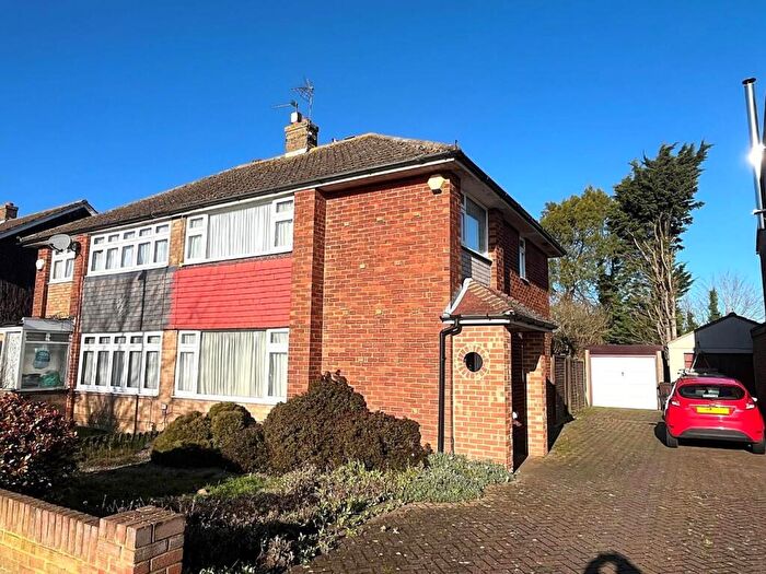 3 Bedroom Semi Detached House For Sale In Vigilant Way, Gravesend, DA12