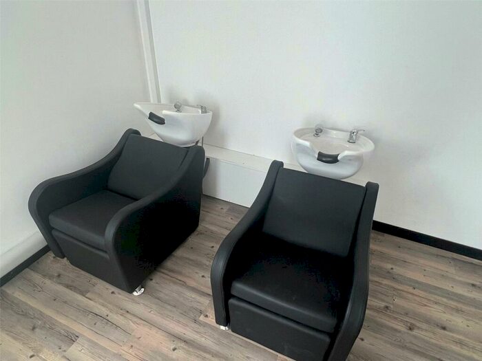 Retail Property To Rent In Hairdressers, Victoria Park, Portland, Dorset, DT5