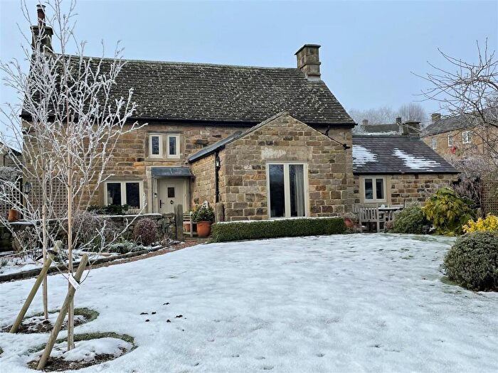 3 Bedroom Detached House For Sale In Eaton Hill, Baslow, Bakewell, DE45