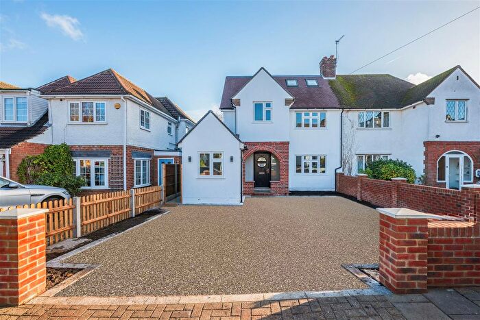5 Bedroom Semi-Detached House For Sale In Hilda Vale Road, Orpington, BR6