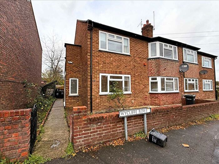 2 Bedroom Maisonette To Rent In Wycliffe Row, Northfleet, DA11