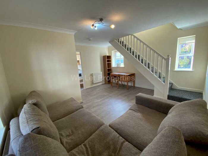 3 Bedroom House To Rent In Boston Street, Hulme, M15