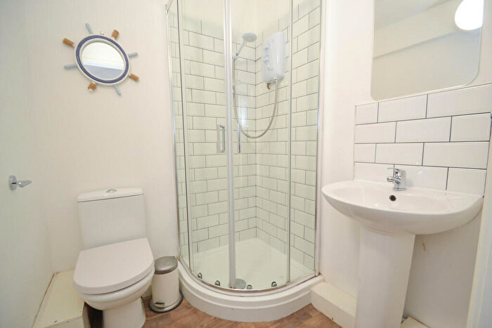 3 Bedroom Terraced House To Rent In Wetherby Terrace, Burley, Leeds, LS4