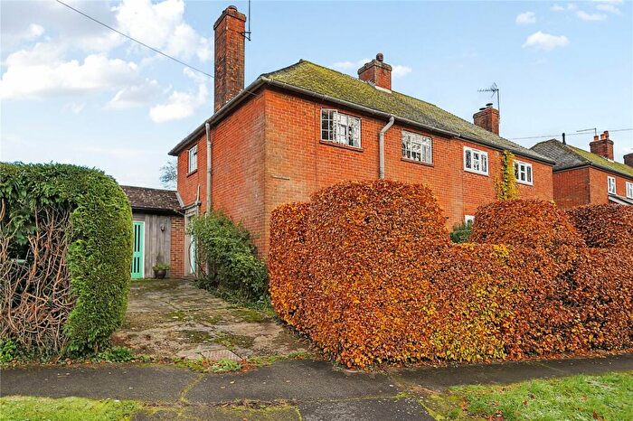 4 Bedroom Semi-Detached House For Sale In Goslings Croft, Selborne, Alton, Hampshire, GU34