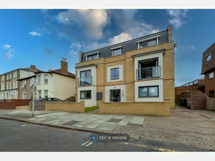 2 Bedroom Flat To Rent In Palace Grove, Bromley, BR1