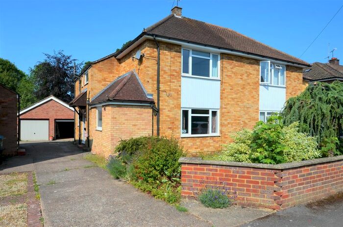 3 Bedroom Property To Rent In Icknield Close, Wendover, Aylesbury, HP22