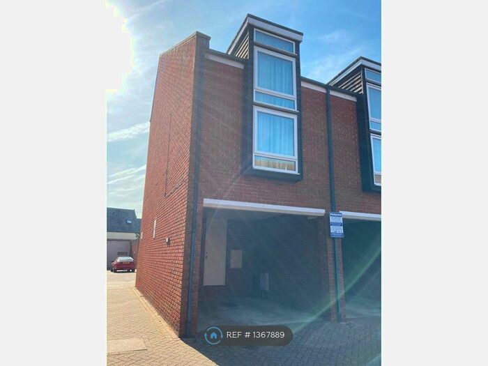 2 Bedroom End Of Terrace House To Rent In Aynsley Court, Sandwich, CT13