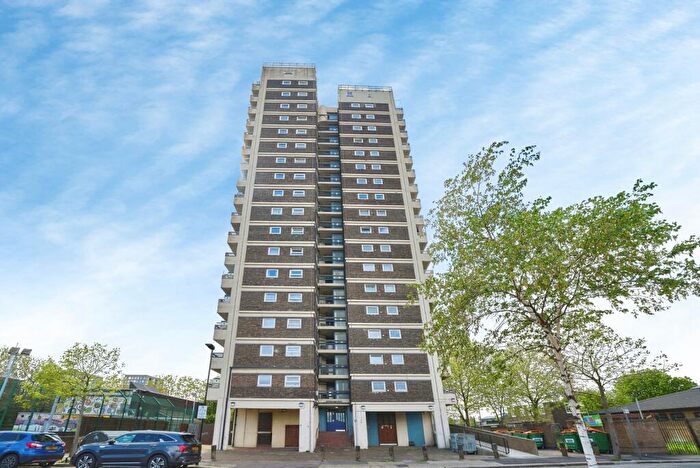 2 Bedroom Flat For Sale In Manwood Street, London, London, E16