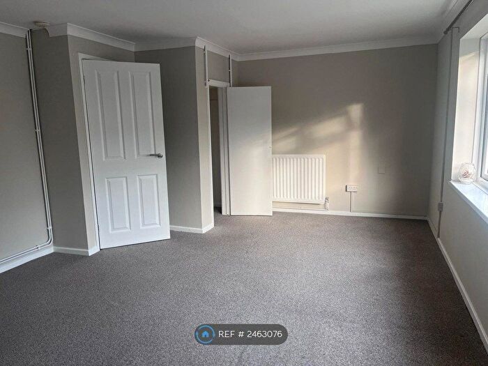 3 Bedroom Maisonette To Rent In Larch House, Cardiff, CF14