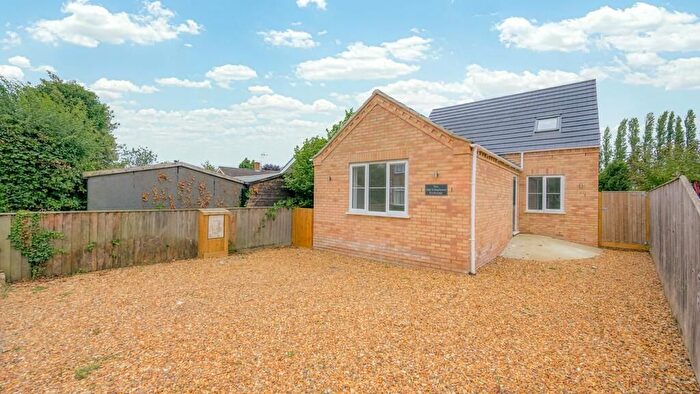 3 Bedroom Chalet For Sale In Kirk Road, Walpole St Andrew, Wisbech, Norfolk, PE14