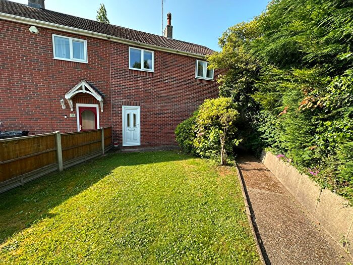 3 Bedroom Semi-Detached House To Rent In Newbould Crescent, Sheffield, S20