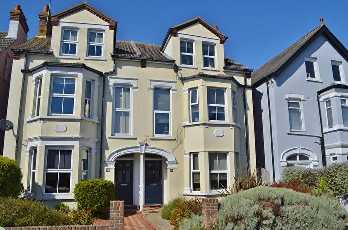 5 Bedroom Semi-Detached House For Sale In Cobbold Road, Felixstowe, IP11