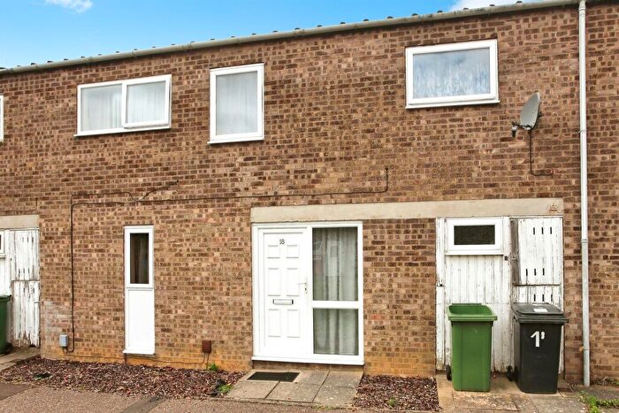 3 Bedroom Terraced House For Sale In Willonholt, Peterborough, PE3