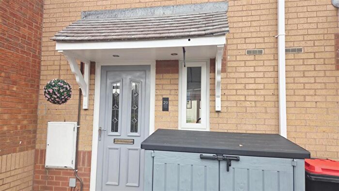 2 Bedroom Mews To Rent In Orton Close, Winsford, CW7
