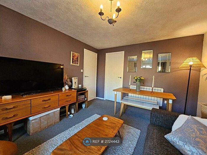 1 Bedroom Flat To Rent In Butlers Close, Bristol, BS5