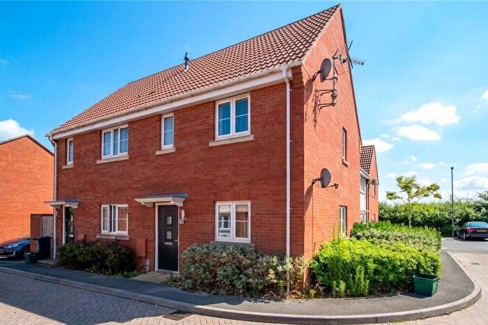 2 Bedroom Apartment To Rent In Halls Garden, Stoke Gifford, Bristol, South Gloucestershire, BS34