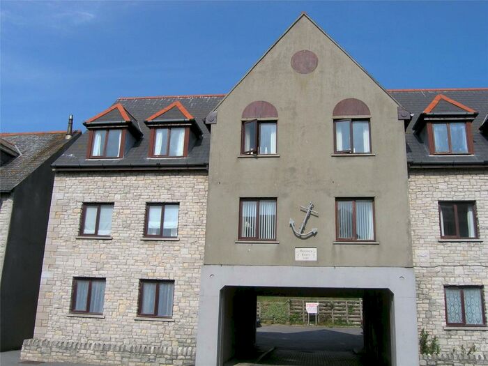 2 Bedroom Apartment To Rent In Mariners Court, Portland, Dorset, DT5