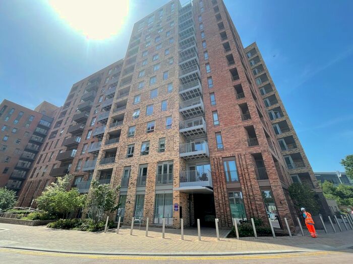 1 Bedroom Flat To Rent In Mary Neuner Road, Hornsey, London, N8