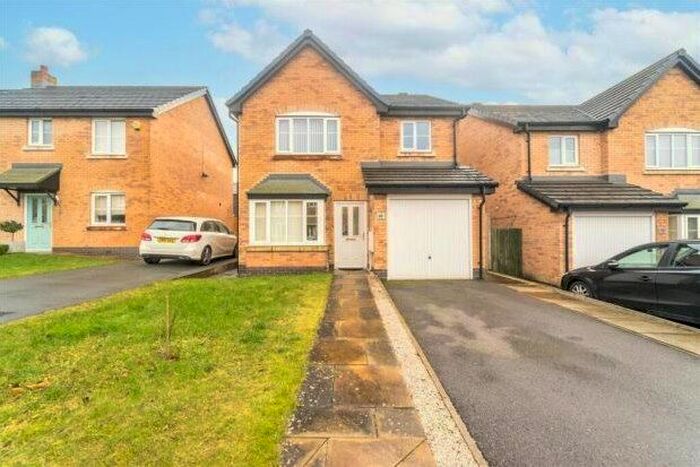 3 Bedroom Detached House To Rent In Millbank Crescent, Burnley, BB10