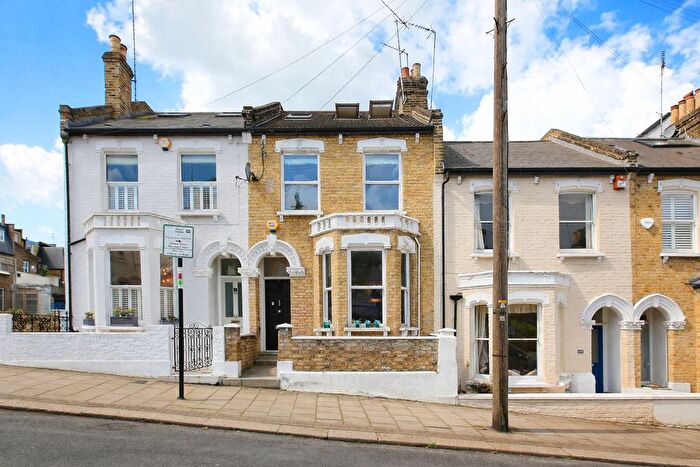 4 Bedroom Terraced House For Sale In Tonsley Hill, Wandsworth, SW18