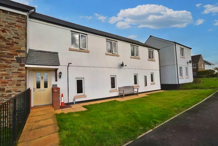 2 Bedroom Flat For Sale In Cottles View, EX20