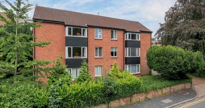 2 Bedroom Apartment To Rent In Upper Lattimore Road, St Albans AL1