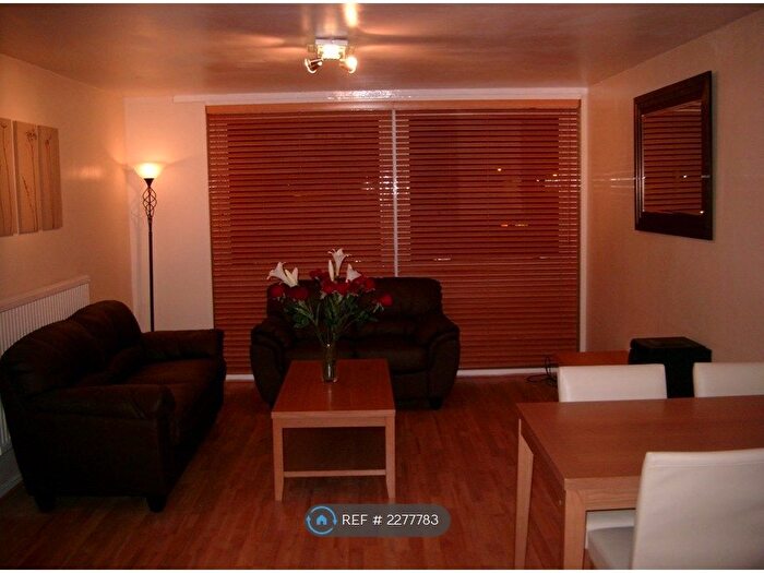 3 Bedroom Flat To Rent In Bevill Allen Close, London, SW17