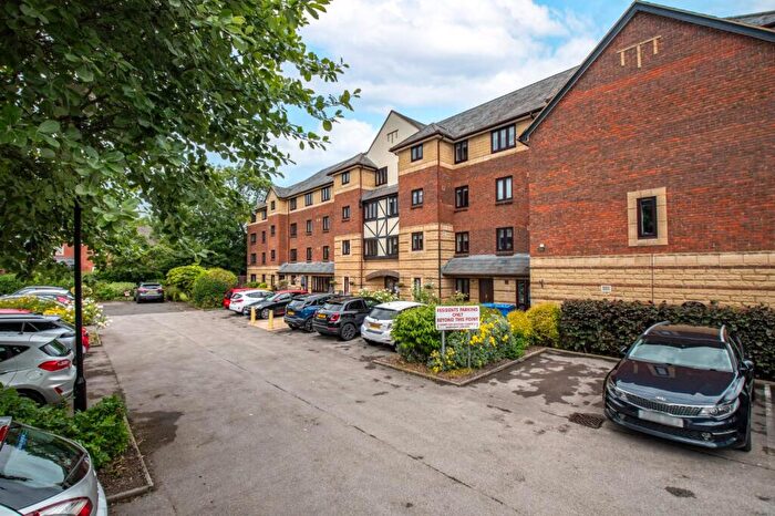 1 Bedroom Apartment For Sale In Belfry Drive, Wollaston, Stourbridge, West Midlands, DY8