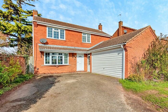 4 Bedroom Detached House For Sale In College Close, Great Casterton, Stamford, PE9