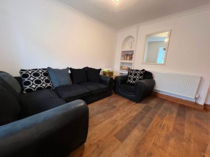 2 Bedroom Cottage For Sale In Tabernacle Street, Aberaeron, SA46
