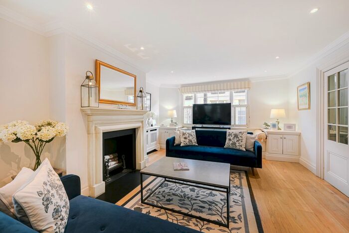3 Bedroom Mews To Rent In Groom Place, Belgrave Square, SW1X