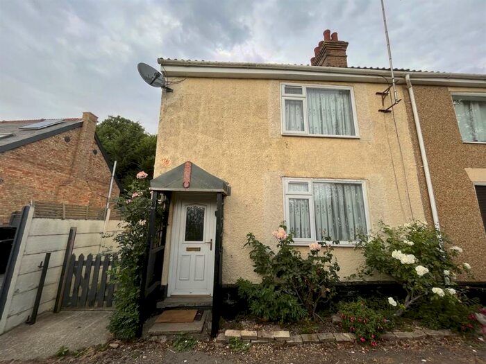 2 Bedroom Cottage For Sale In Cottage, Fincham Farm, Sixteen Foot Bank, Stonea, March, PE15