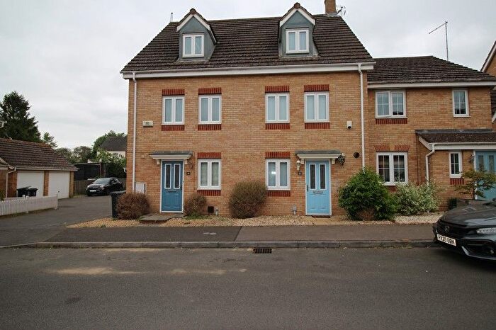 4 Bedroom Terraced House To Rent In Regency Court, Rushden, NN10