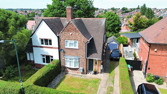 3 Bedroom Semi-detached House For Sale In Hereford Road, Bakersfield, Nottingham, NG3