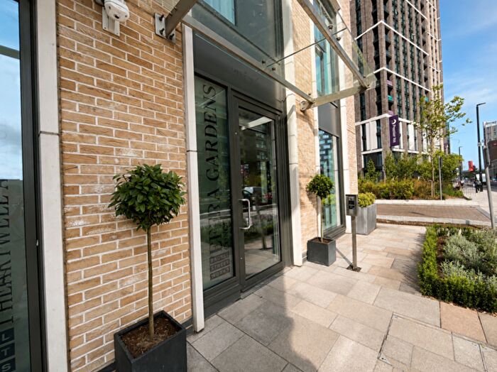 2 Bedroom Flat To Rent In Effra House, Heartwell Avaenue, E16