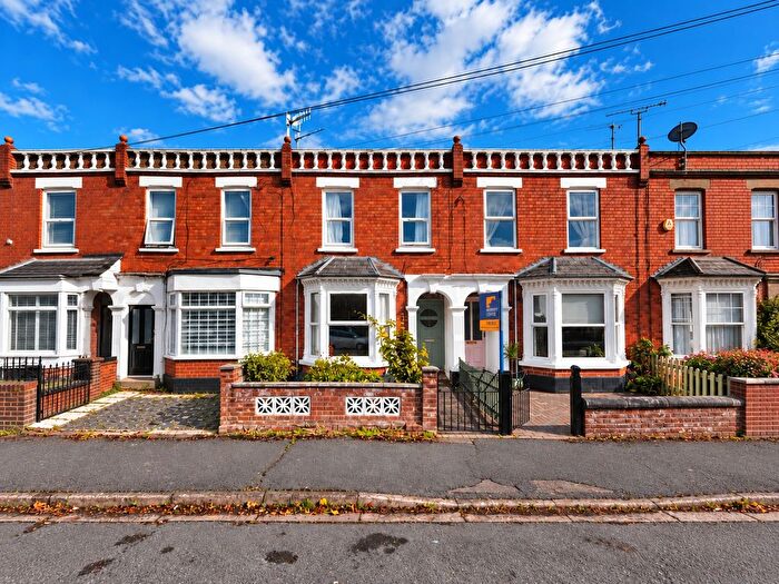 3 Bedroom Terraced House For Sale In Foley Road, Worcester, Worcestershire, WR2
