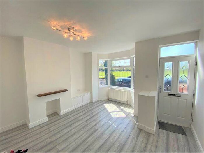 2 Bedroom Terraced House To Rent In Oxford Street, Manchester, M30