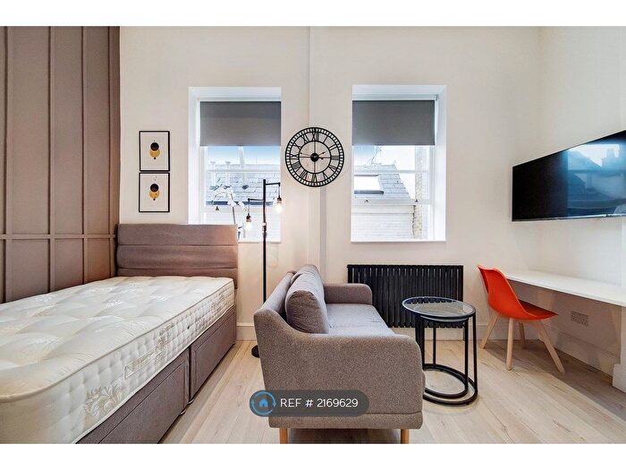 Studio To Rent In Gloucester Place, London, NW1