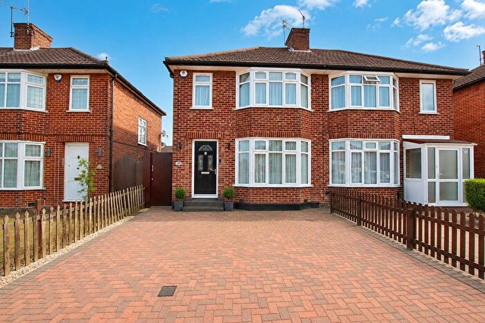 3 Bedroom Semi-Detached House For Sale In Bullhead Road, Borehamwood, WD6