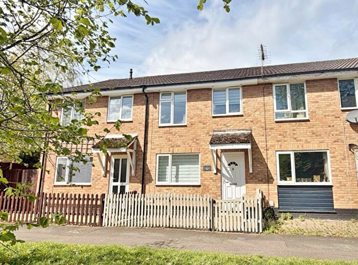 3 Bedroom Terraced House To Rent In Woodpecker Close, Verwood, Dorset, BH31