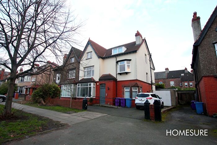 2 Bedroom Flat To Rent In Queens Drive, Mossley Hill, Liverpool, L18