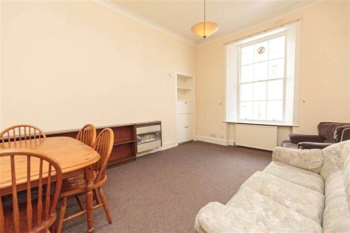 1 Bedroom Flat To Rent In Canongate, Edinburgh, EH8