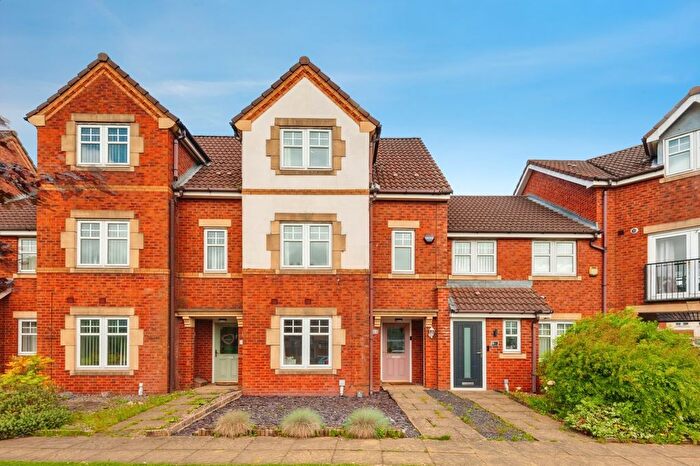 3 Bedroom Town House For Sale In Yarn Close, St. Helens, Merseyside, WA9
