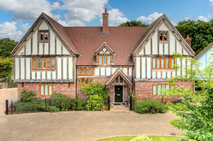 5 Bedroom Detached House For Sale In Woodland Way, Edney Common, CM1