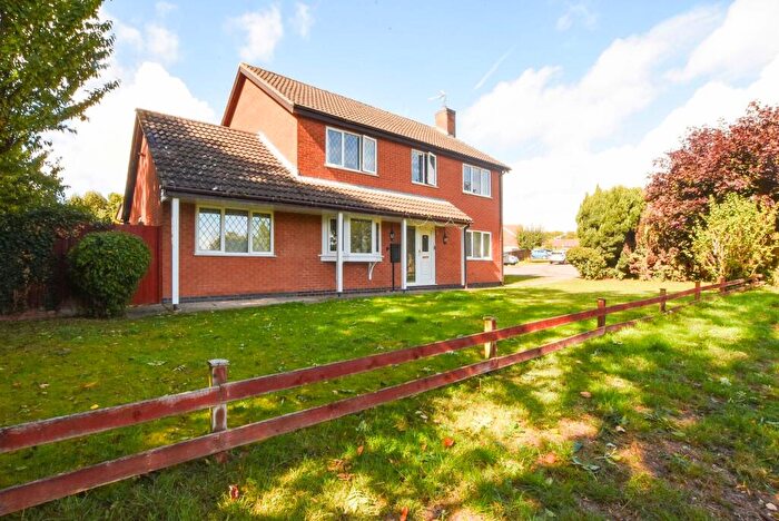 4 Bedroom Detached House For Sale In Glaisdale Road, Wigston, Leicester, LE18