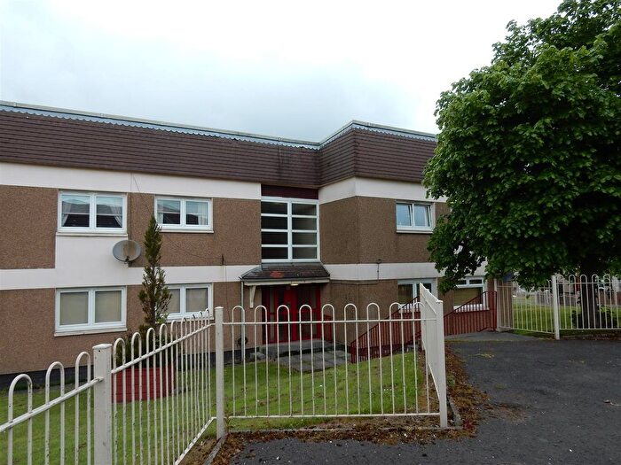 1 Bedroom Flat To Rent In Suna Path, Shotts, ML7
