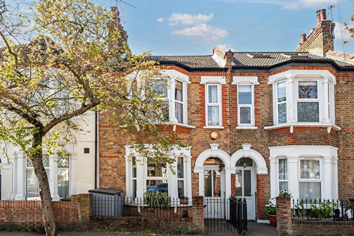 3 Bedroom Terraced House For Sale In Leahurst Road, Hither Green, SE13